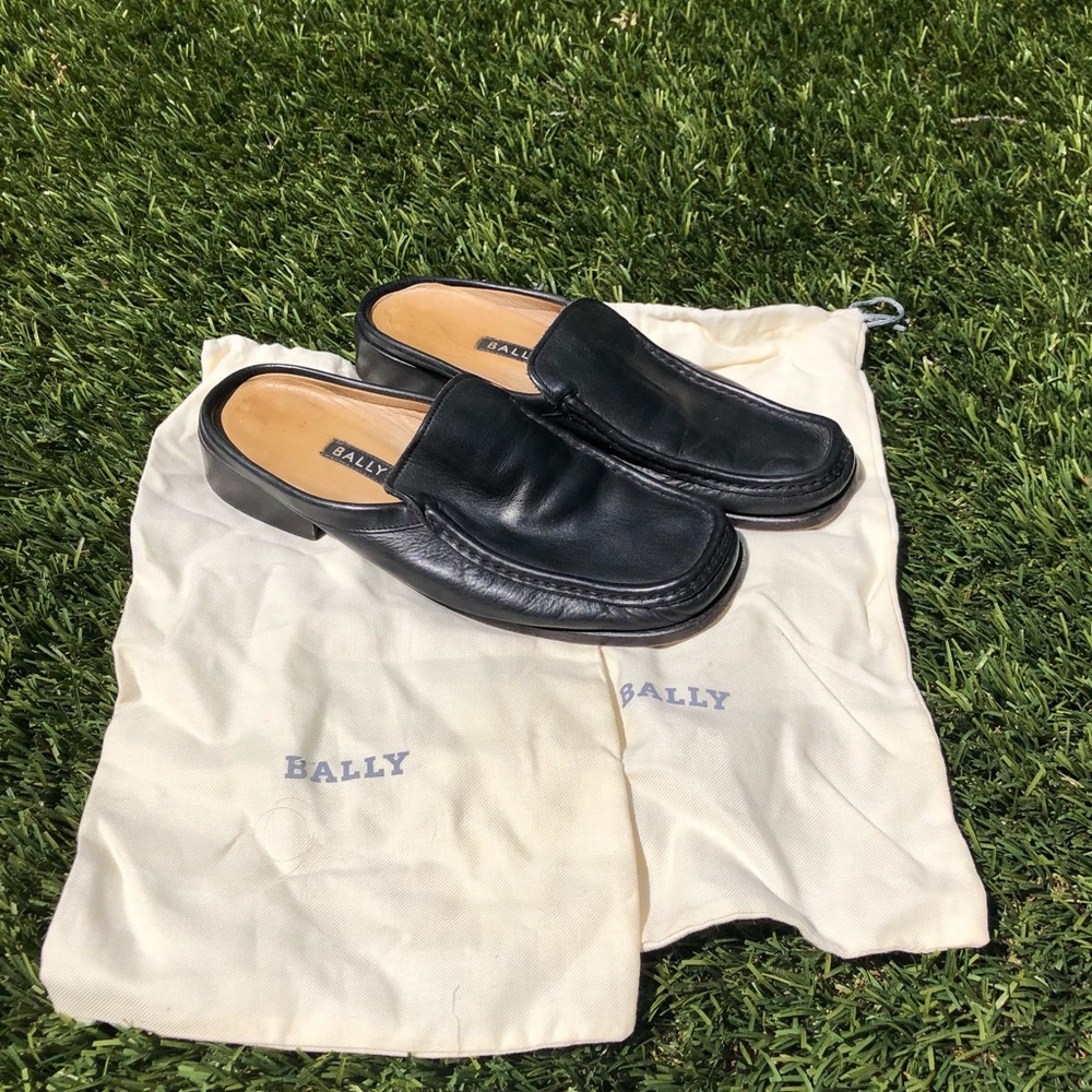 Bally stitched toe mules in black leather - Picture 3 of 10